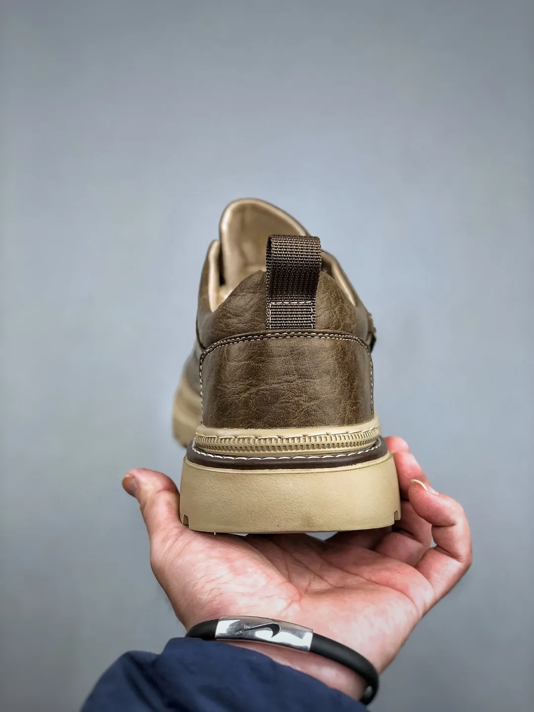 Local pickup 💰 520 supports store Timberland/Timberland classic 25ss new low-top (plus velvet) classic re-creation, brand new upgrade, Guangdong factory quality, original box and original packaging. The fabric is made of Italian 🇮🇹 top frosted mesh. It is paired with anti-odor and anti-corrosion genuine leather latex insoles to give you a perfect wearing experience. High-quality and durable, a must-have for sportsmen. Specially designed to handle handsomeness. High-quality and first-class foot feel. Exclusive supply Official item number: TB23066 Size: 39 40 41 42 43 44